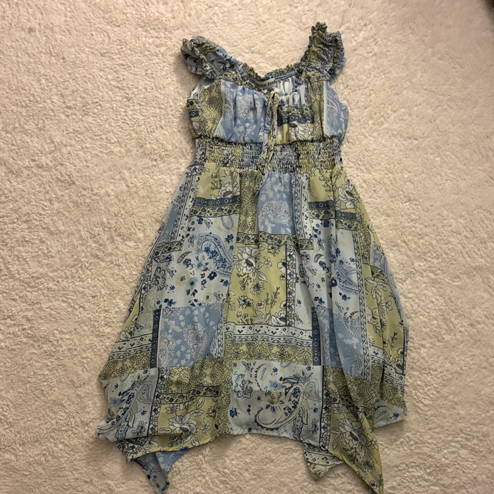 Short women’s skirt flowy top babydoll